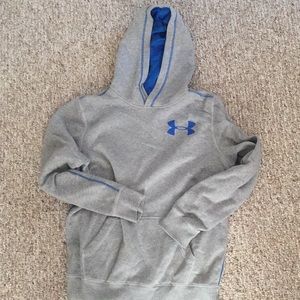 Under Armour sweatshirt